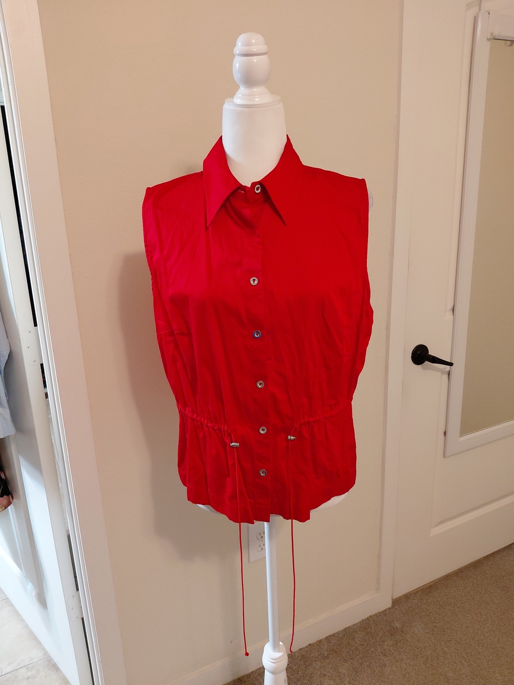 Jones New York Sleeveless Shirt Red Sz L Excellent Condition